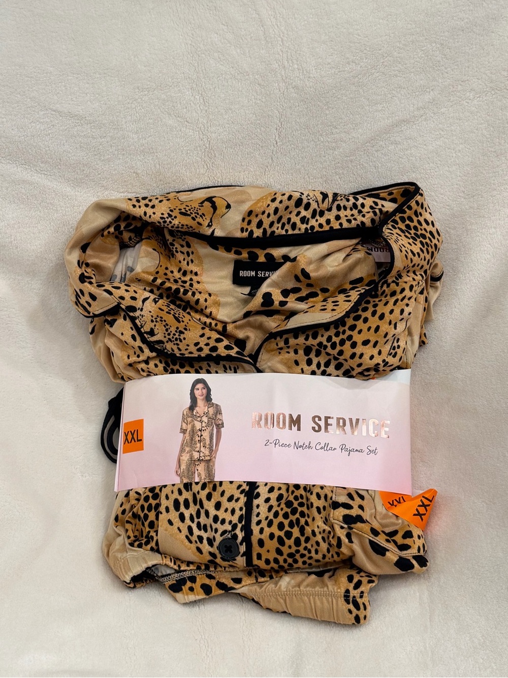 NWT Women's Leopard-Print Pajama Set in Tan